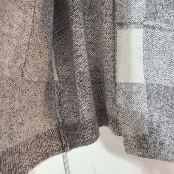 Color Block Cardigan - Picture 6 of 8